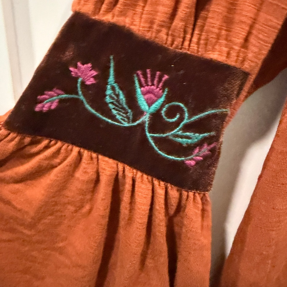 Cupio Rust Embroidered Blouse - Picture 3 of 4